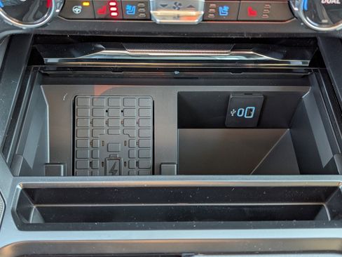 New 2026 Ford F250 Lariat w/ Chrome Package image 24