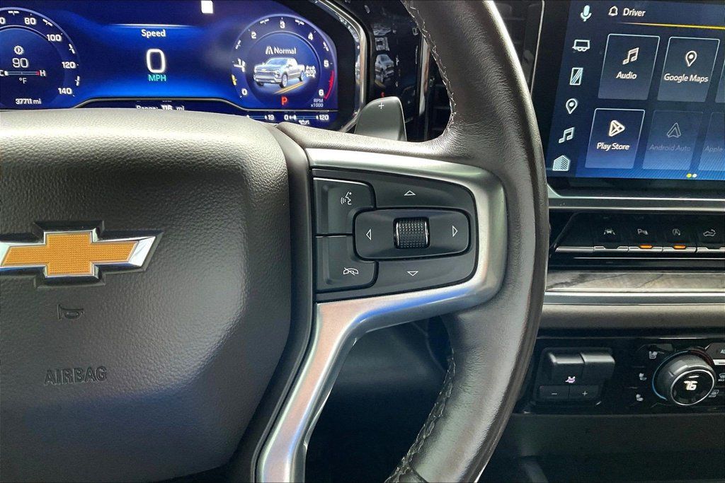 Used 2023 Chevrolet Silverado 1500 LTZ AWD/4WD image 16