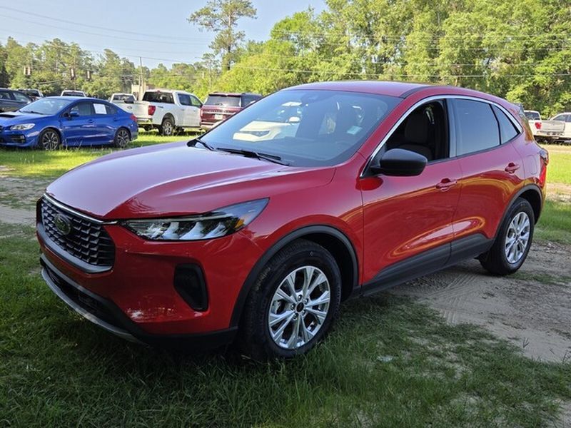 Used 2024 Ford Escape Active w/ Tech Pack #1 FWD image 4