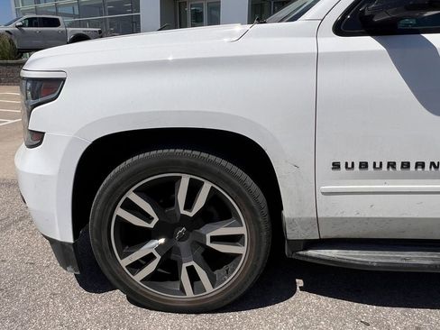 Used 2018 Chevrolet Suburban Premier AWD/4WD image 27