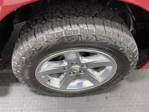 Used 2015 RAM 1500 Express AWD/4WD image 20