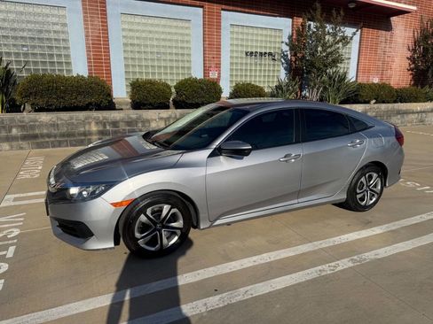 Used 2018 Honda Civic LX image 2
