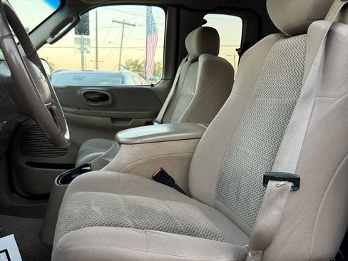 Used 2003 Ford F150 XLT image 14