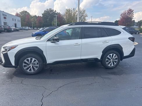 New 2025 Subaru Outback Premium image 6