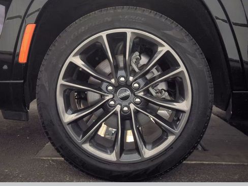 Used 2024 Jeep Grand Wagoneer Series II w/ Quick Order Packagew 28T image 21