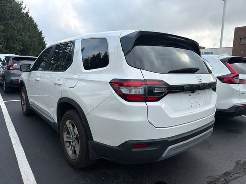 Used 2024 Honda Pilot EX-L image 2
