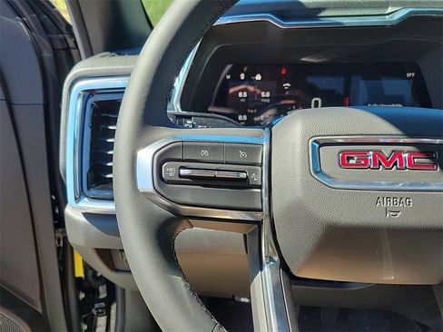New 2025 GMC Canyon Elevation w/ Technology Package image 13
