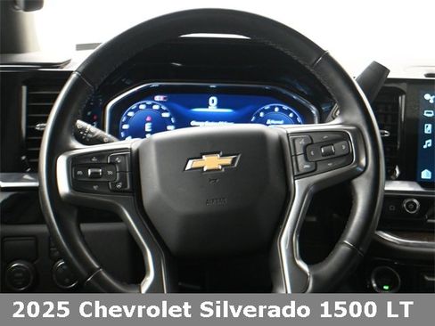 Used 2025 Chevrolet Silverado 1500 LT image 15