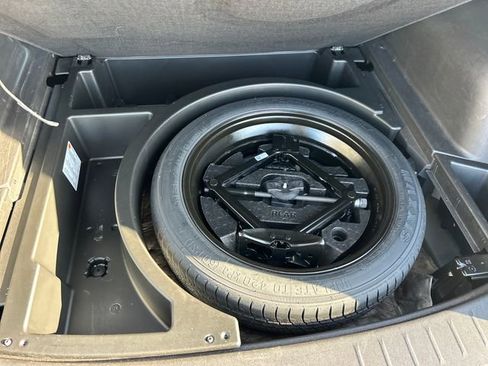 Used 2024 Chevrolet Blazer LT image 46