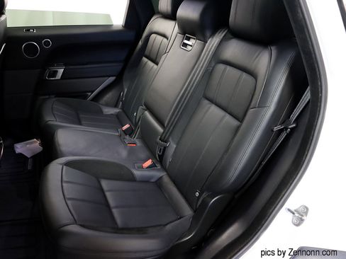 Used 2021 Land Rover Range Rover Sport HST image 13