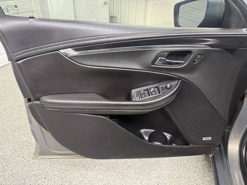 Used 2019 Chevrolet Impala Premier FWD image 21