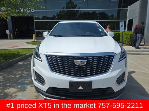 Used 2021 Cadillac XT5 Premium Luxury image 3