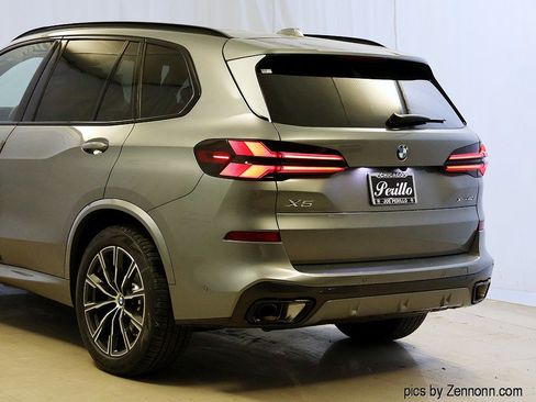 New 2026 BMW X5 xDrive40i w/ M Sport Package image 8