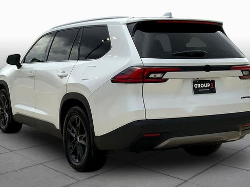 Used 2025 Toyota Grand Highlander FWD image 12