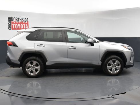 Used 2022 Toyota RAV4 XLE image 5
