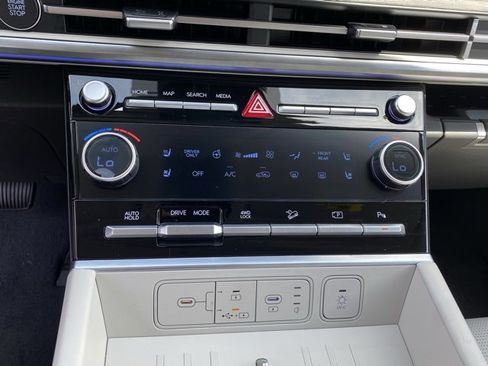 Used 2024 Hyundai Santa Fe Limited image 24