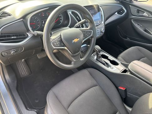 Used 2024 Chevrolet Malibu LT image 18