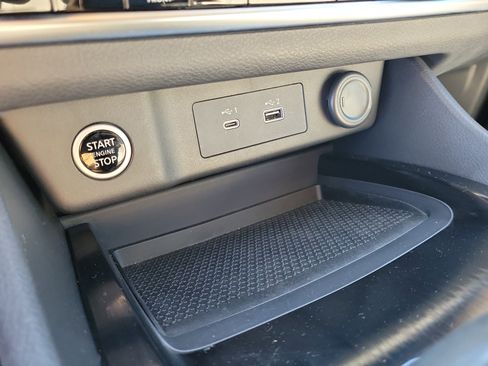 Certified 2023 Nissan Rogue SV image 32