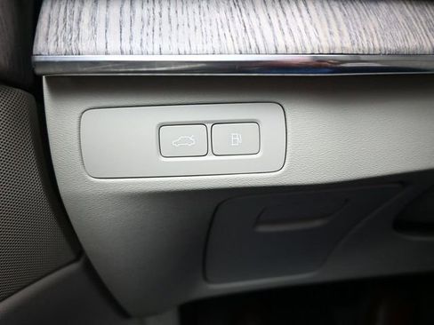 Used 2024 Volvo XC90 T8 Plus image 26