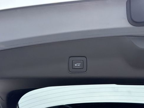 Used 2025 Chevrolet TrailBlazer RS w/ Convenience Package FWD image 15