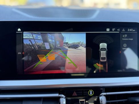 Used 2022 BMW 330i xDrive Sedan w/ M Sport Package image 53