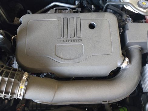 Used 2023 Chevrolet Blazer LT FWD image 30
