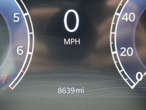 Used 2025 Jeep Grand Cherokee Laredo X AWD/4WD image 18