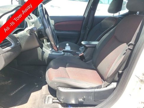 Used 2011 Dodge Avenger Heat FWD image 8