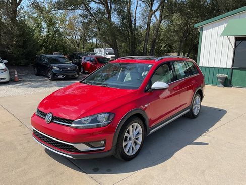 Used 2019 Volkswagen Golf Alltrack SE AWD/4WD image 5