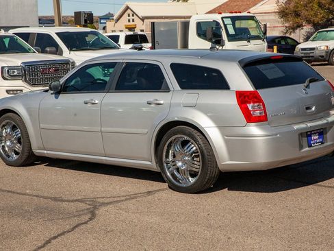 Used 2005 Dodge Magnum SE image 7