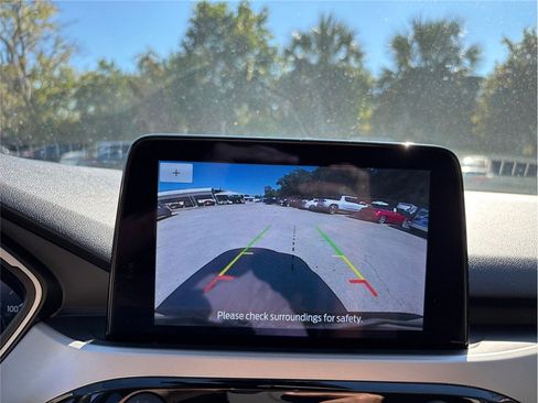 Used 2020 Ford Escape SE image 29