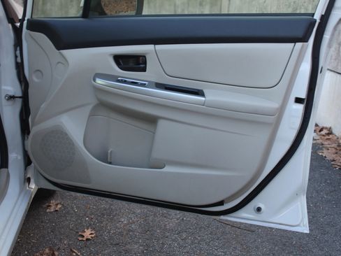 Used 2016 Subaru Impreza 2.0i image 18