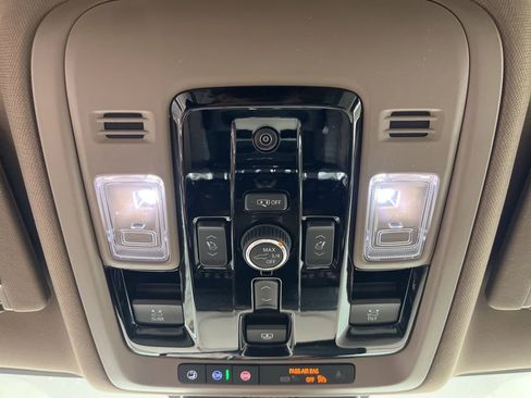 New 2026 GMC Yukon Denali w/ Sun & Power Step Package AWD/4WD image 23