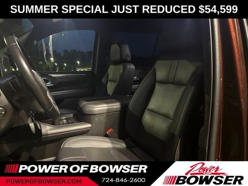 Used 2022 Chevrolet Tahoe RST w/ Luxury Package AWD/4WD image 2
