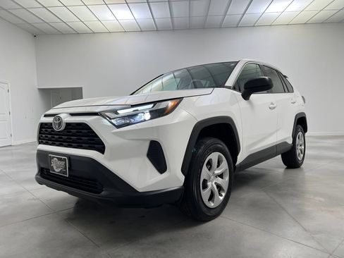 Used 2023 Toyota RAV4 LE image 3