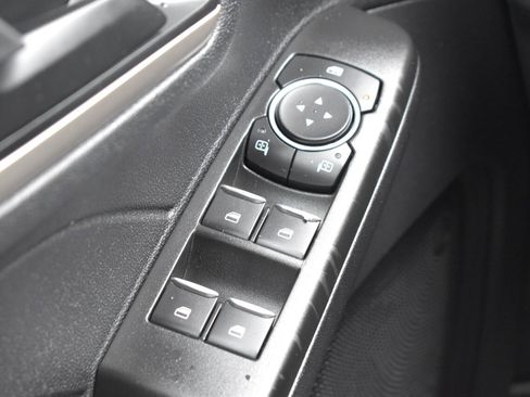 Used 2022 Ford Escape SE w/ SE Sport Appearance Package image 16