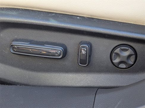 Used 2020 Honda Accord Touring image 23