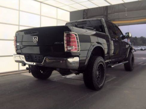 Used 2016 RAM 2500 Laramie w/ Convenience Group AWD/4WD image 2