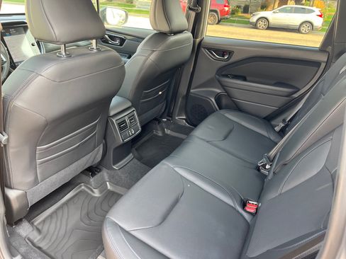 Used 2025 Subaru Forester Limited AWD/4WD image 17