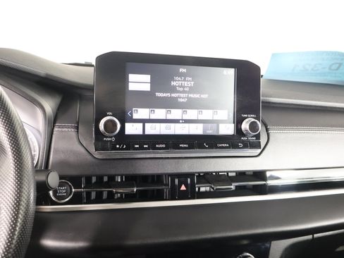 Used 2024 Mitsubishi Outlander ES image 25