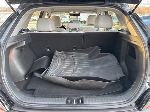 Used 2022 Hyundai Kona SE image 47