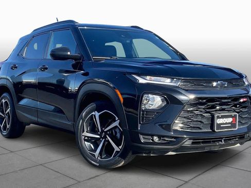 Used 2023 Chevrolet TrailBlazer RS image 3