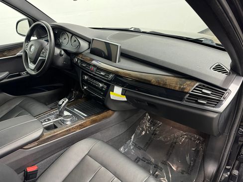 Used 2018 BMW X5 xDrive35d w/ M Sport Package image 13