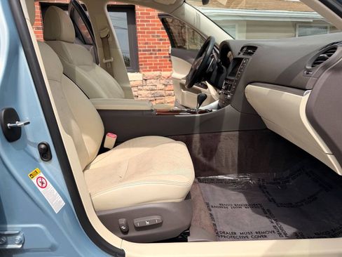 Used 2011 Lexus IS 250 w/ Premium Pkg Value Edition RWD image 20