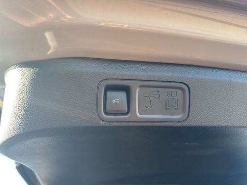 Used 2024 Lincoln Navigator Reserve image 37