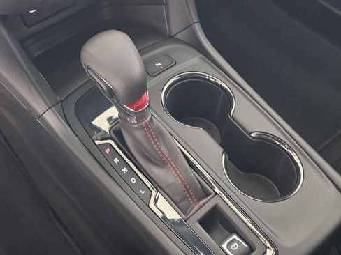 Used 2023 Chevrolet Equinox RS image 30