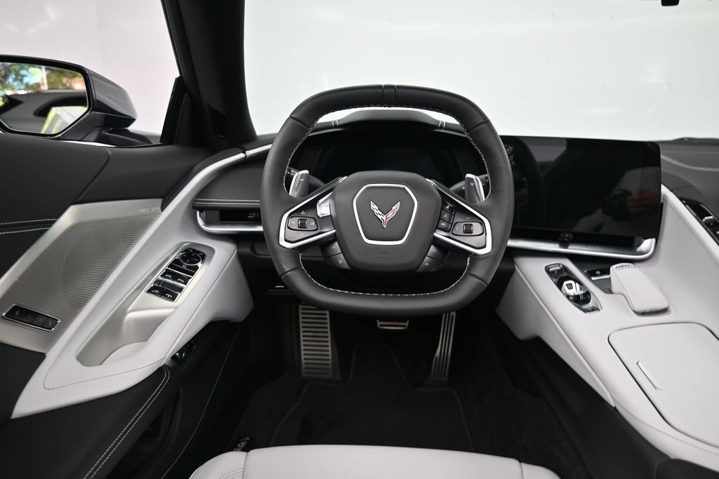Used 2023 Chevrolet Corvette Stingray Preferred Conv w/ 2LT RWD image 9