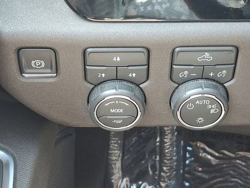 Certified 2026 Chevrolet Silverado 2500 LT AWD/4WD image 23