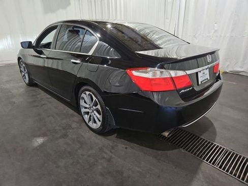 Used 2015 Honda Accord Sport image 5