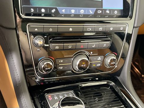 Used 2019 Jaguar XJ L Portfolio image 16